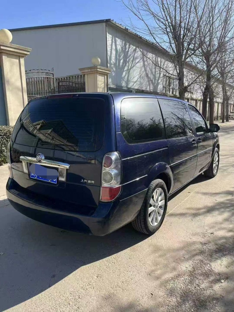 保定17年别克GL87