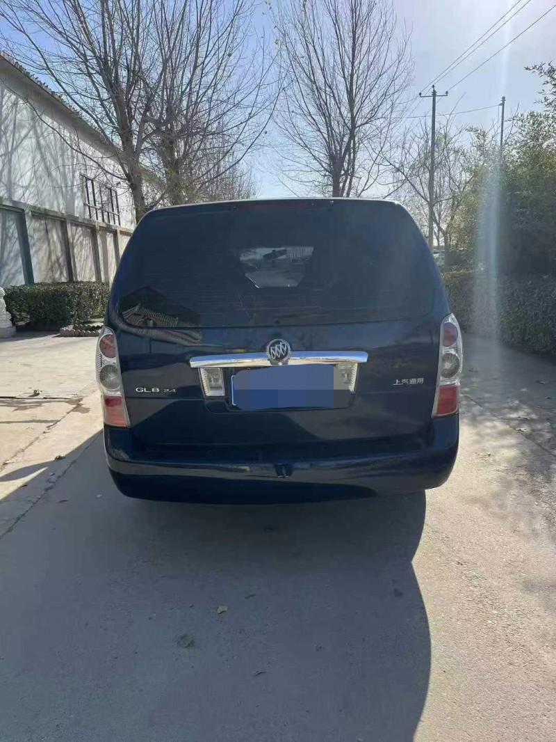 保定17年别克GL89