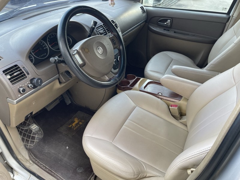 济宁15年别克GL84