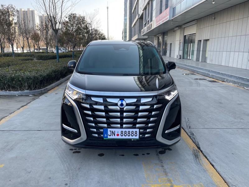 济宁23年腾势D91