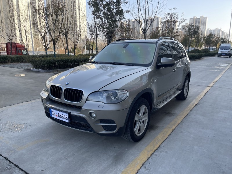 济宁11年宝马X52