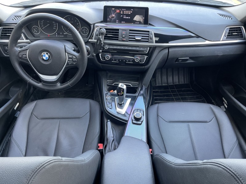 济宁16年宝马3系4