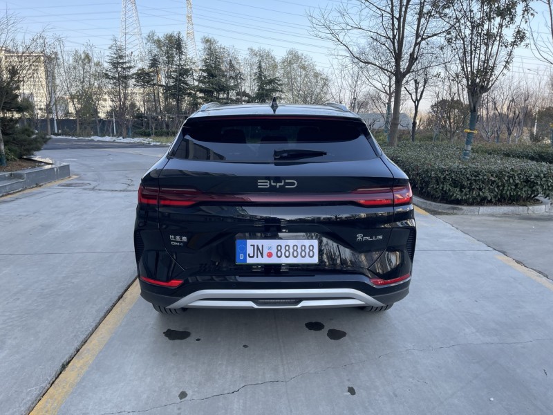 济宁24年比亚迪宋9