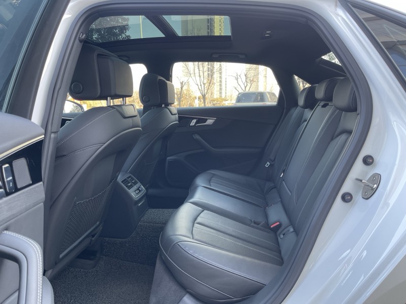 济宁24年奥迪A4L5