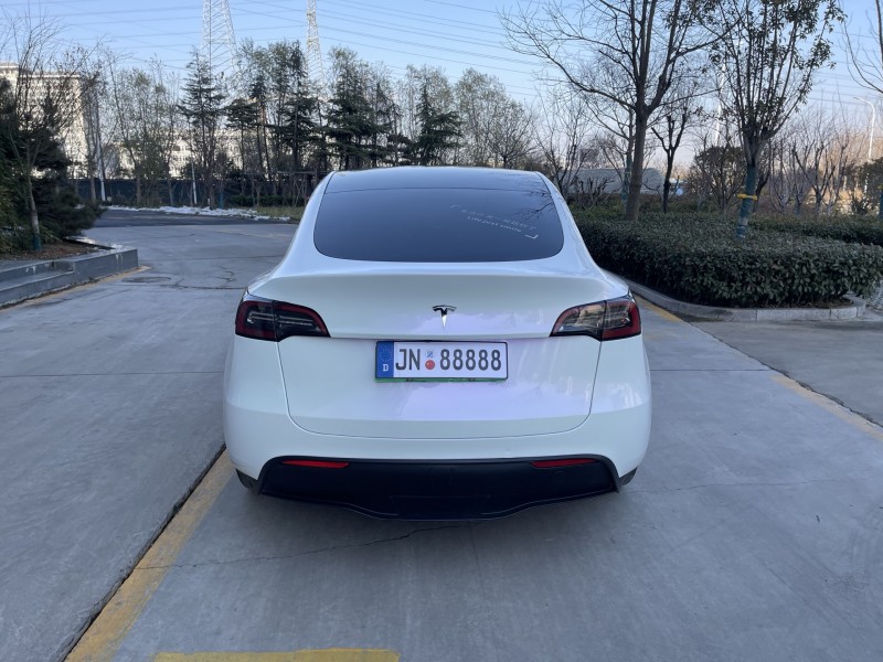 济宁21年特斯拉MODEL Y9