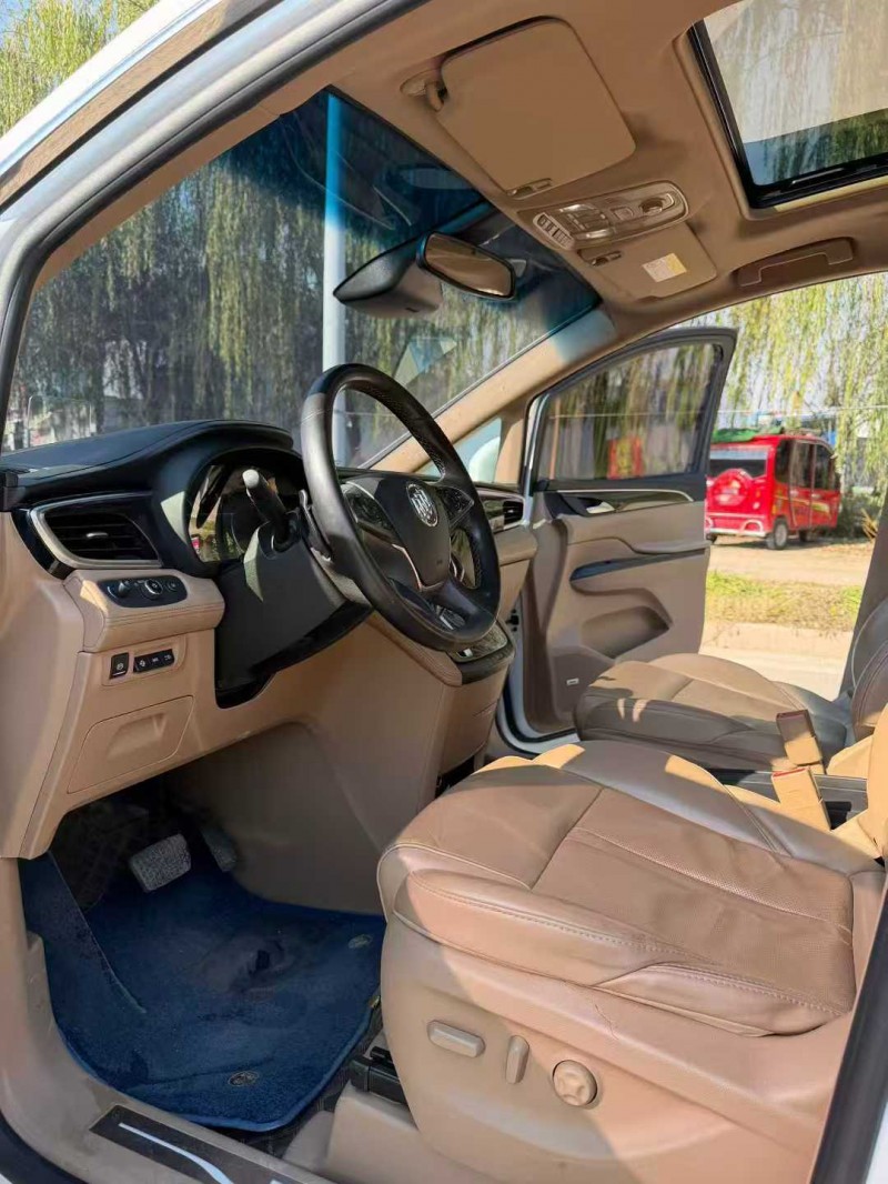 东营19年别克GL84