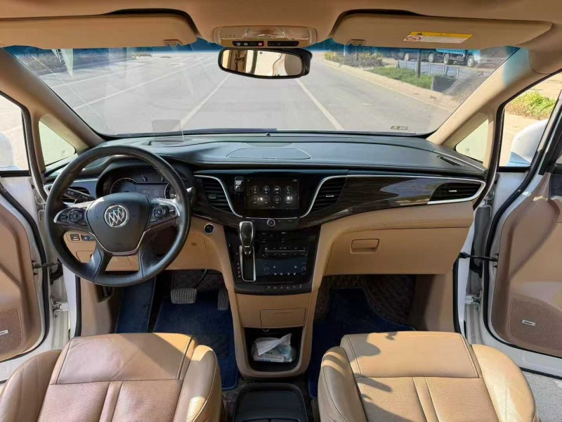 东营19年别克GL85