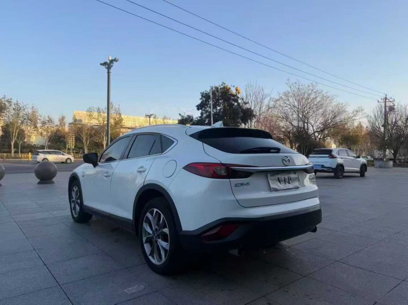 东营17年马自达CX-47