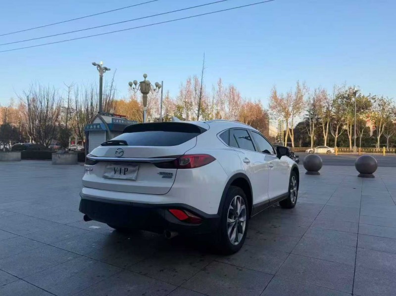 东营17年马自达CX-48