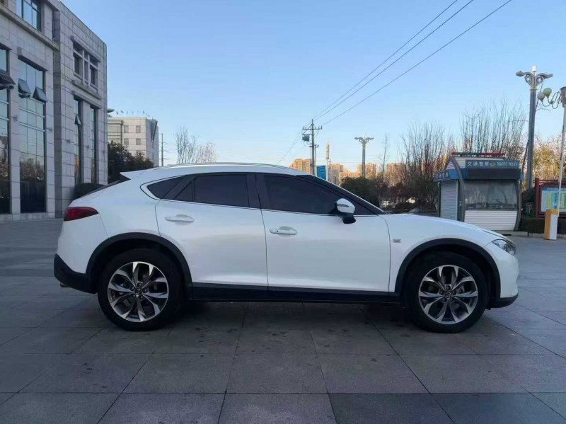 东营17年马自达CX-49