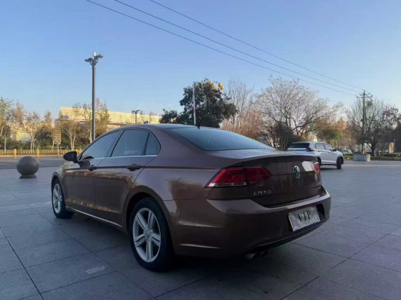 济宁17年大众朗境6