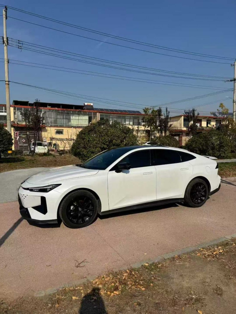 济宁25年长安汽车UNI3