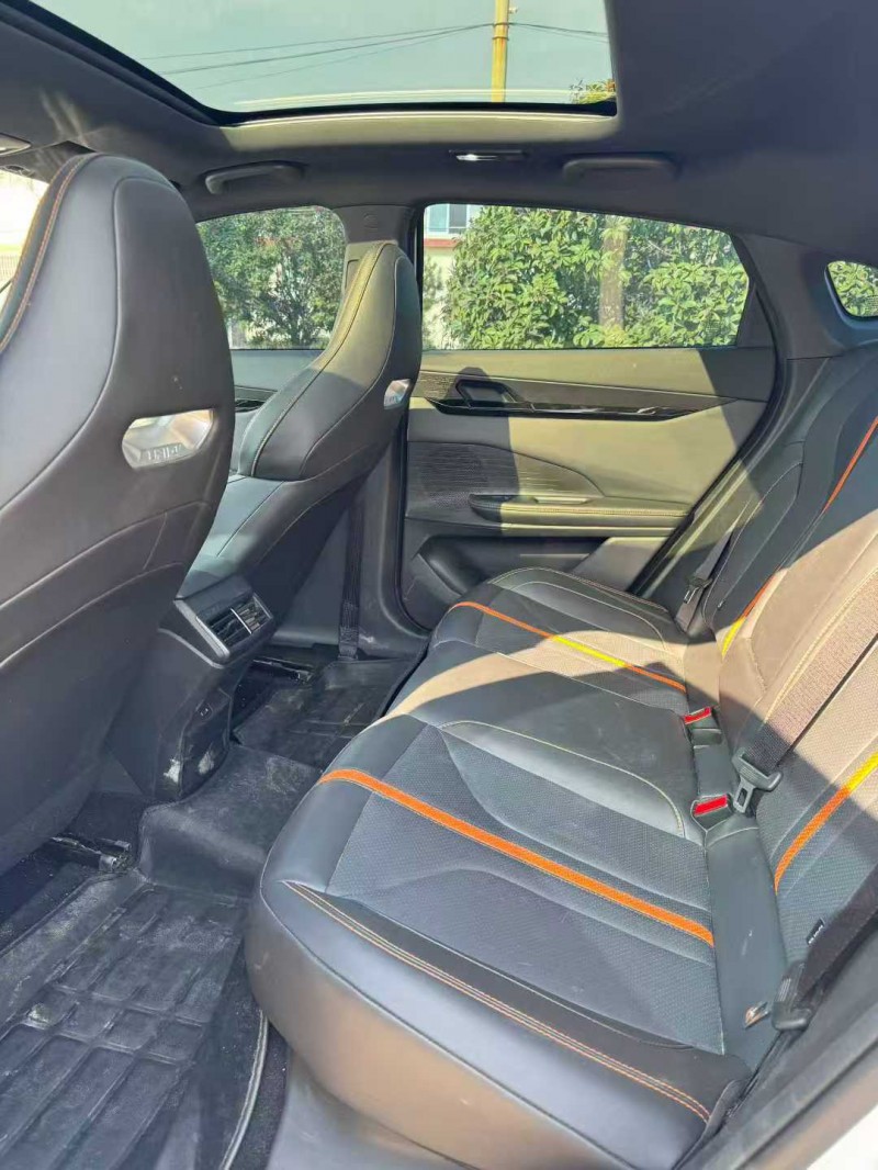 济宁25年长安汽车UNI7