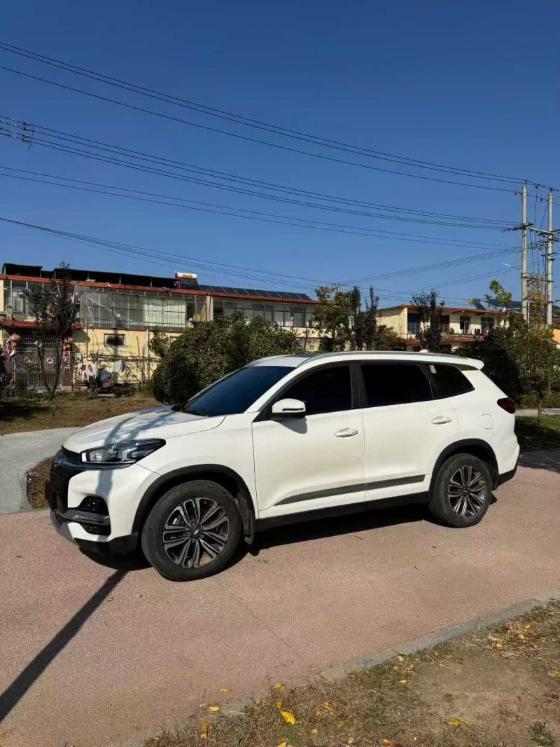 威海19年奇瑞瑞虎3