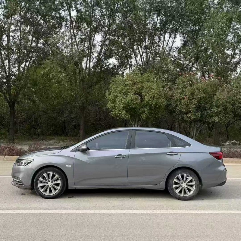 东营20年雪佛兰科鲁泽8