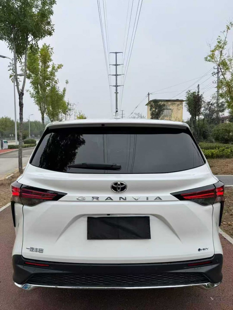 泰安25年丰田格瑞维亚6
