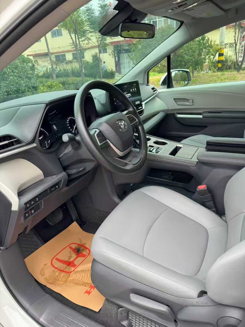 泰安25年丰田格瑞维亚7