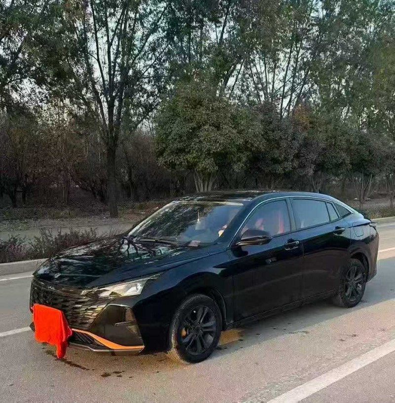 济宁22年东风奕炫3