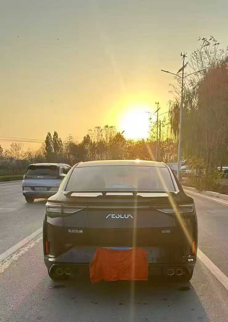 济宁22年东风奕炫8