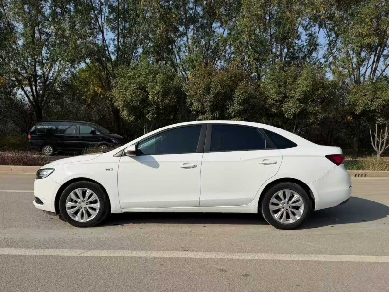 东营23年别克英朗7