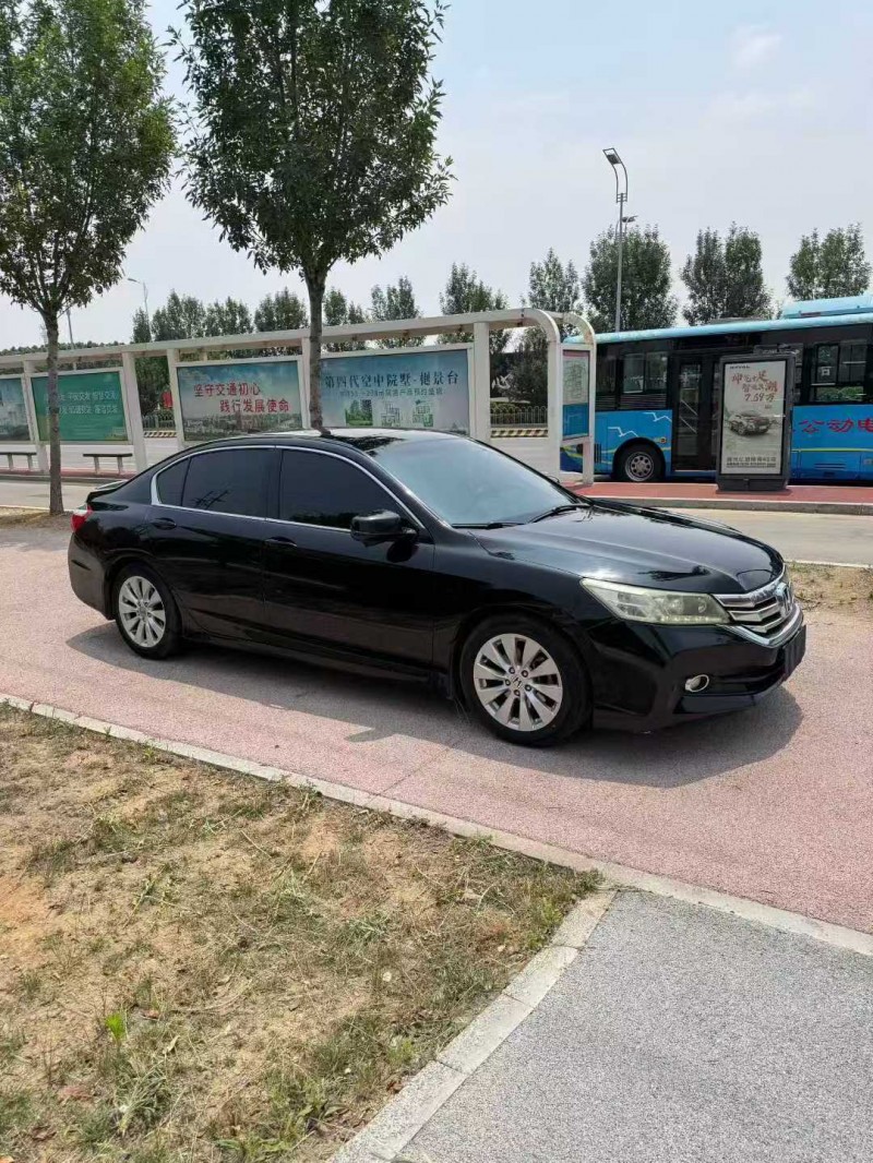 烟台15年本田雅阁2