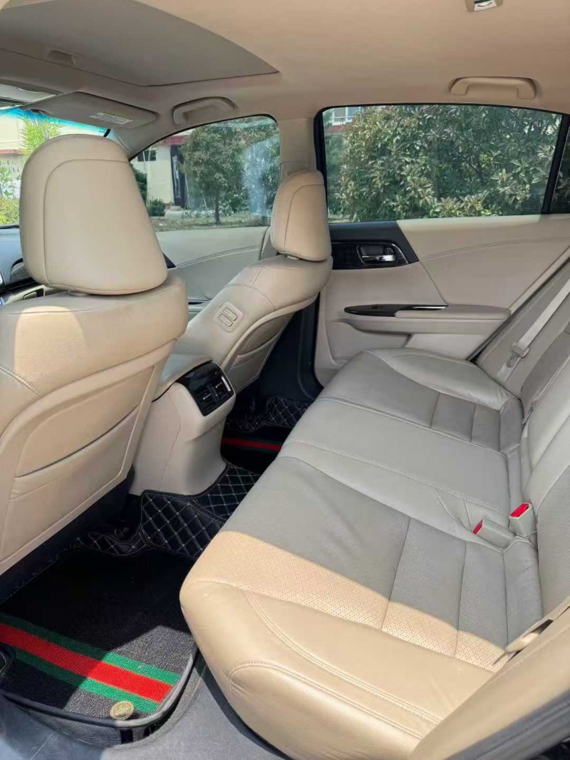 烟台15年本田雅阁8