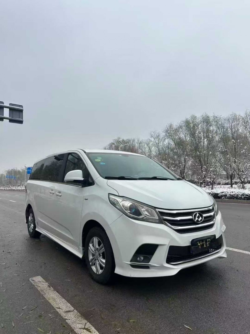 济宁19年大通G102