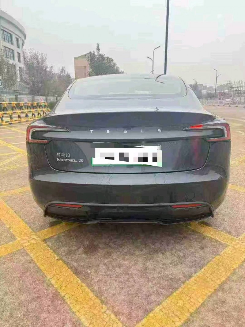 邯郸25年特斯拉MODEL 38