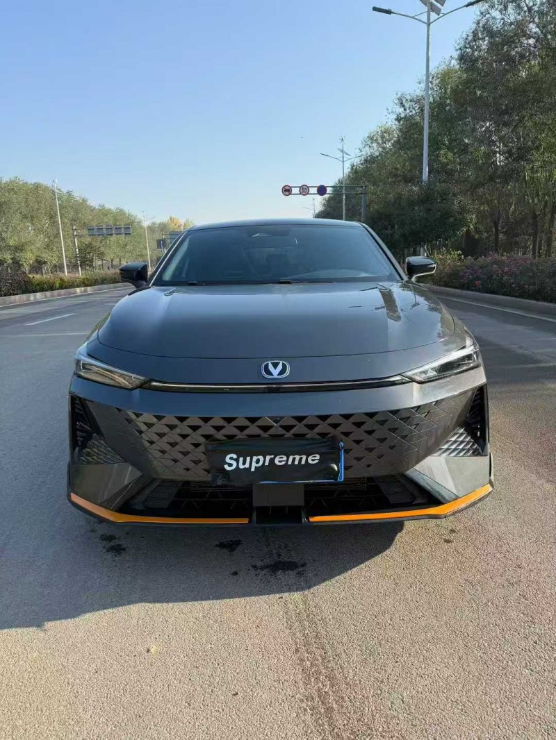 济南25年长安汽车UNI1