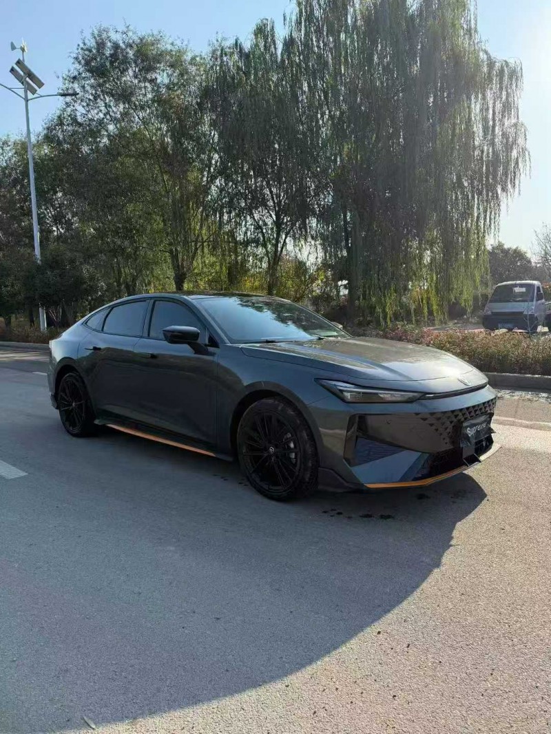 济南25年长安汽车UNI2