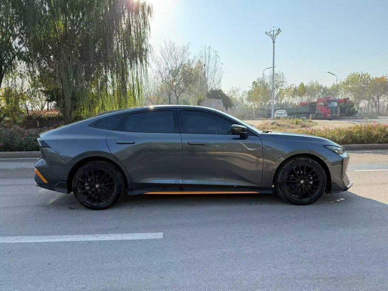 济南25年长安汽车UNI7