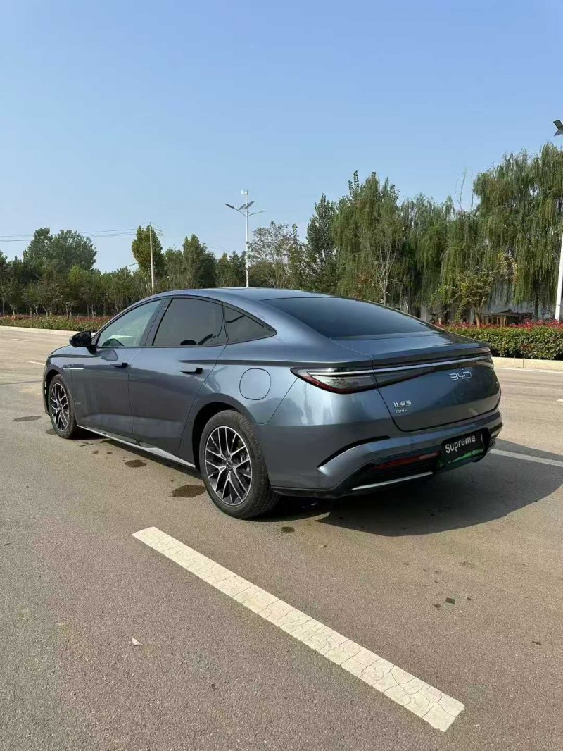 济宁23年比亚迪海豹9