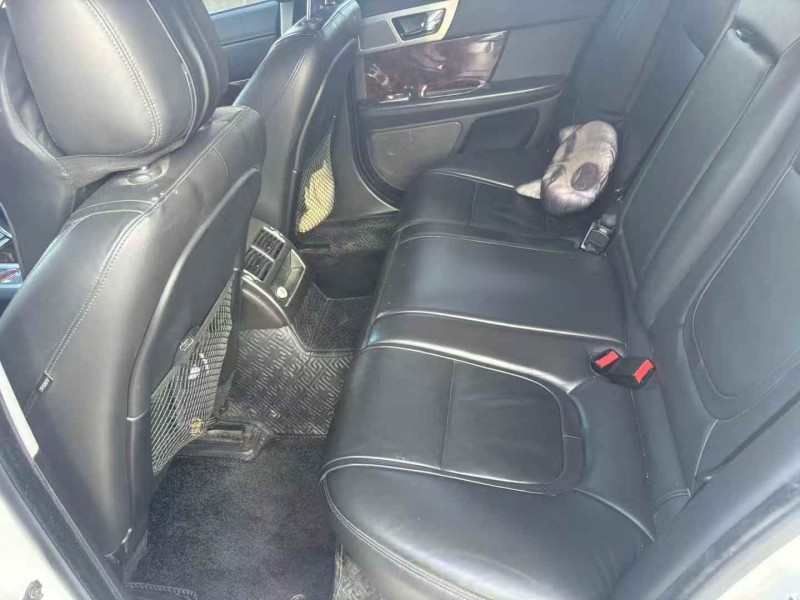 揭阳14年捷豹XF9