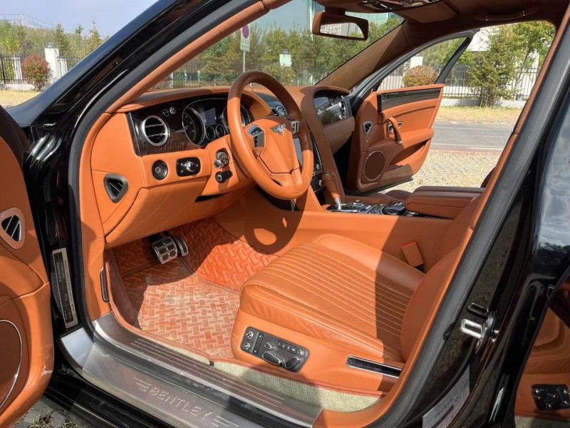 松原17年宾利飞驰4