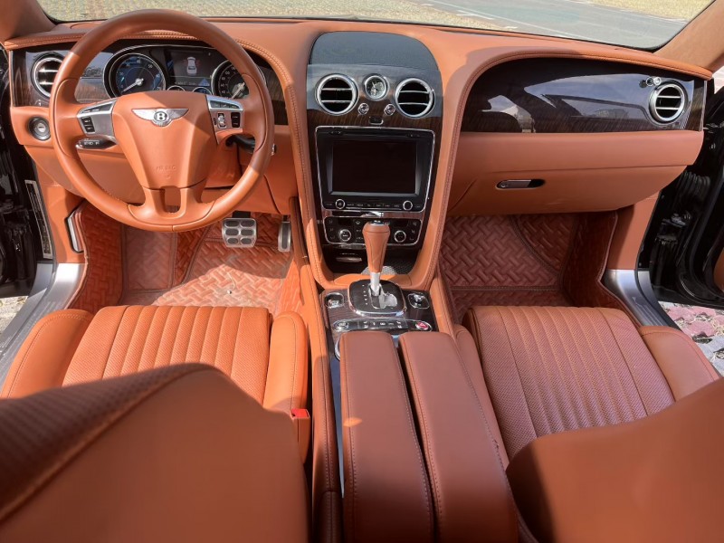 松原17年宾利飞驰5