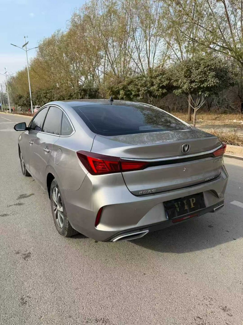 烟台21年长安汽车逸动8