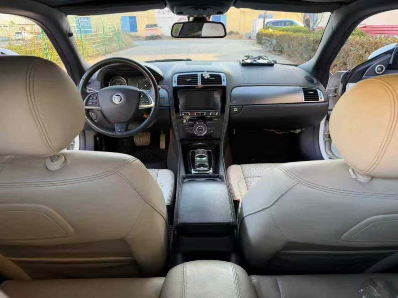 徐州12年捷豹XK8