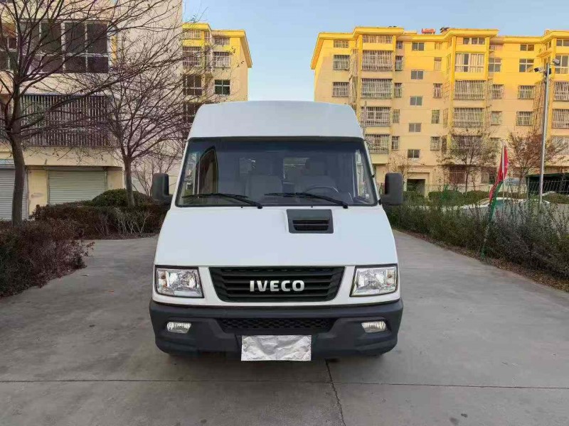 徐州23年依维柯得意1