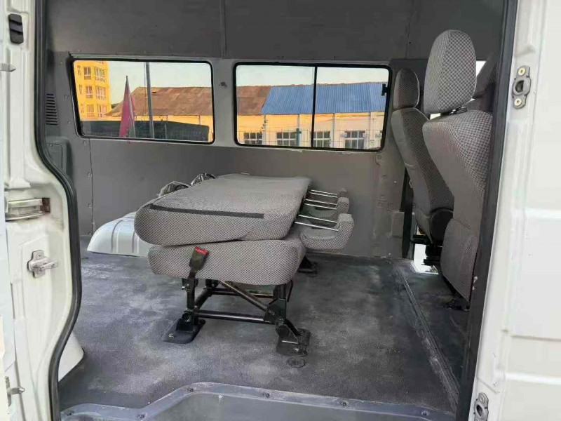 徐州23年依维柯得意7