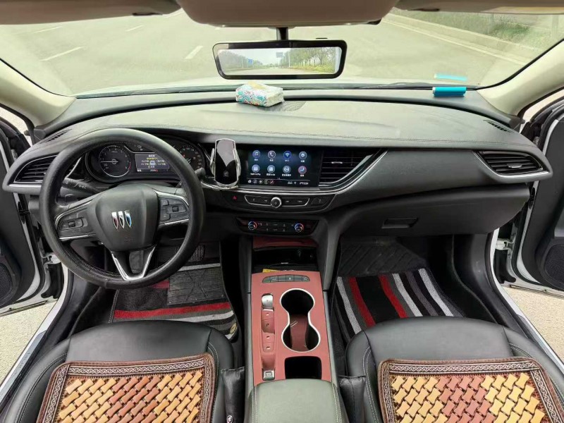 枣庄23年别克君威6