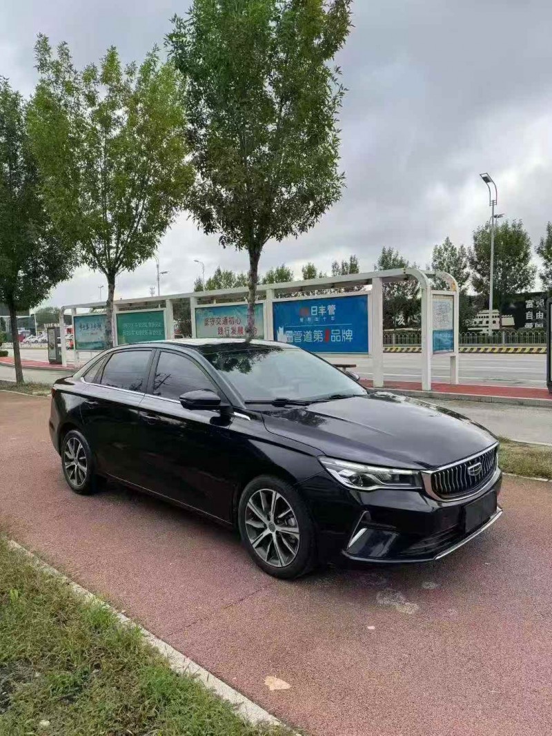 枣庄22年吉利帝豪3