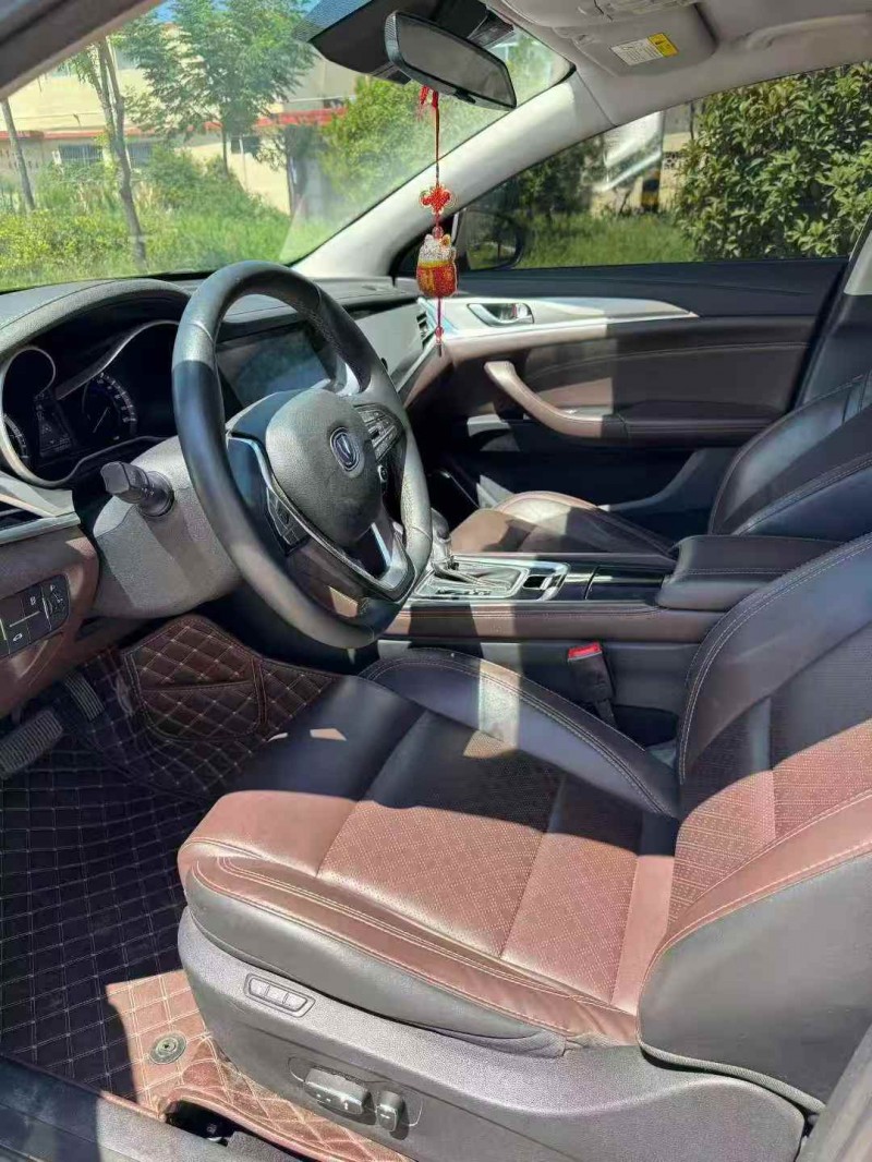 枣庄18年长安汽车逸动4