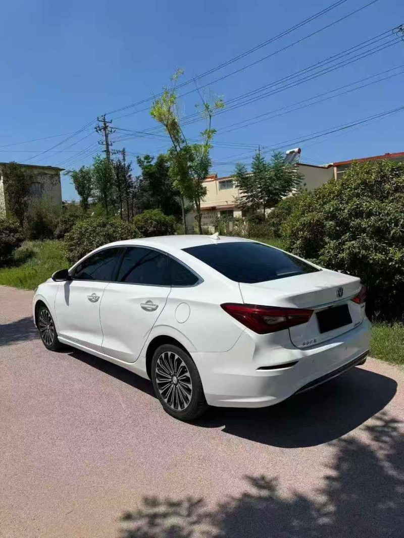 枣庄18年长安汽车逸动7