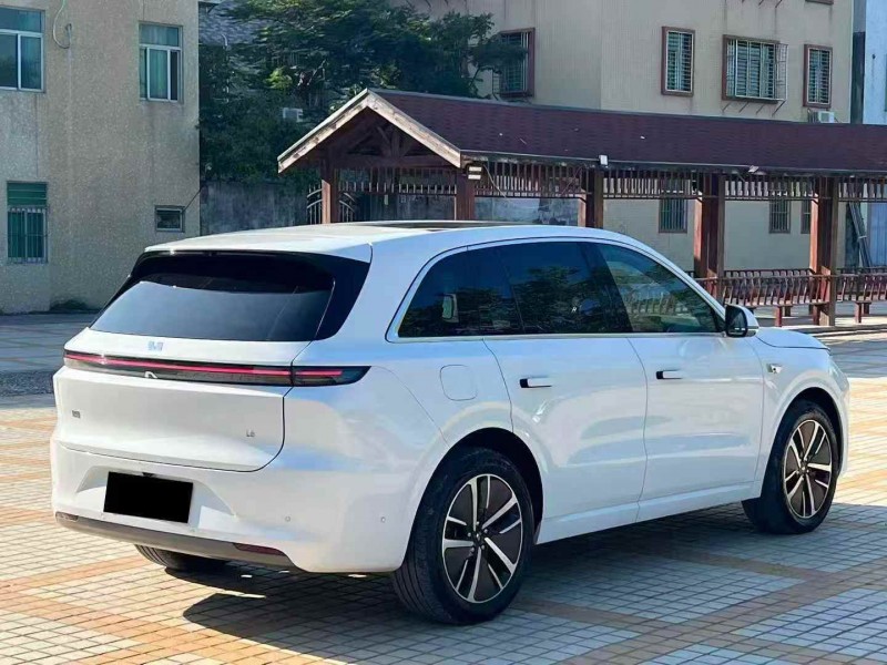 广州24年理想L68