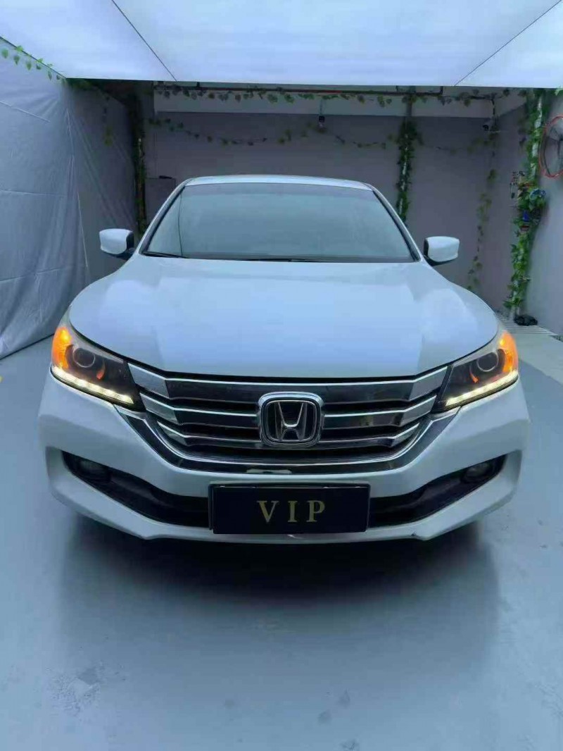 广州14年本田雅阁1