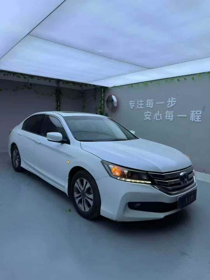 广州14年本田雅阁3