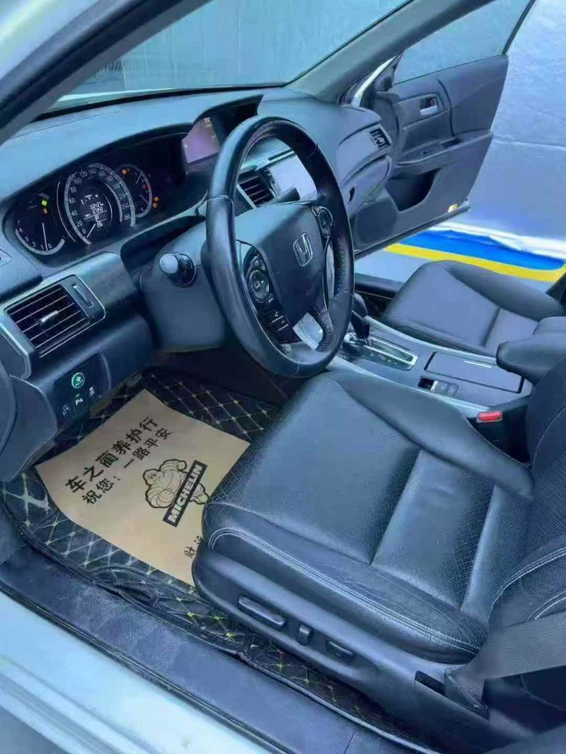 广州14年本田雅阁6