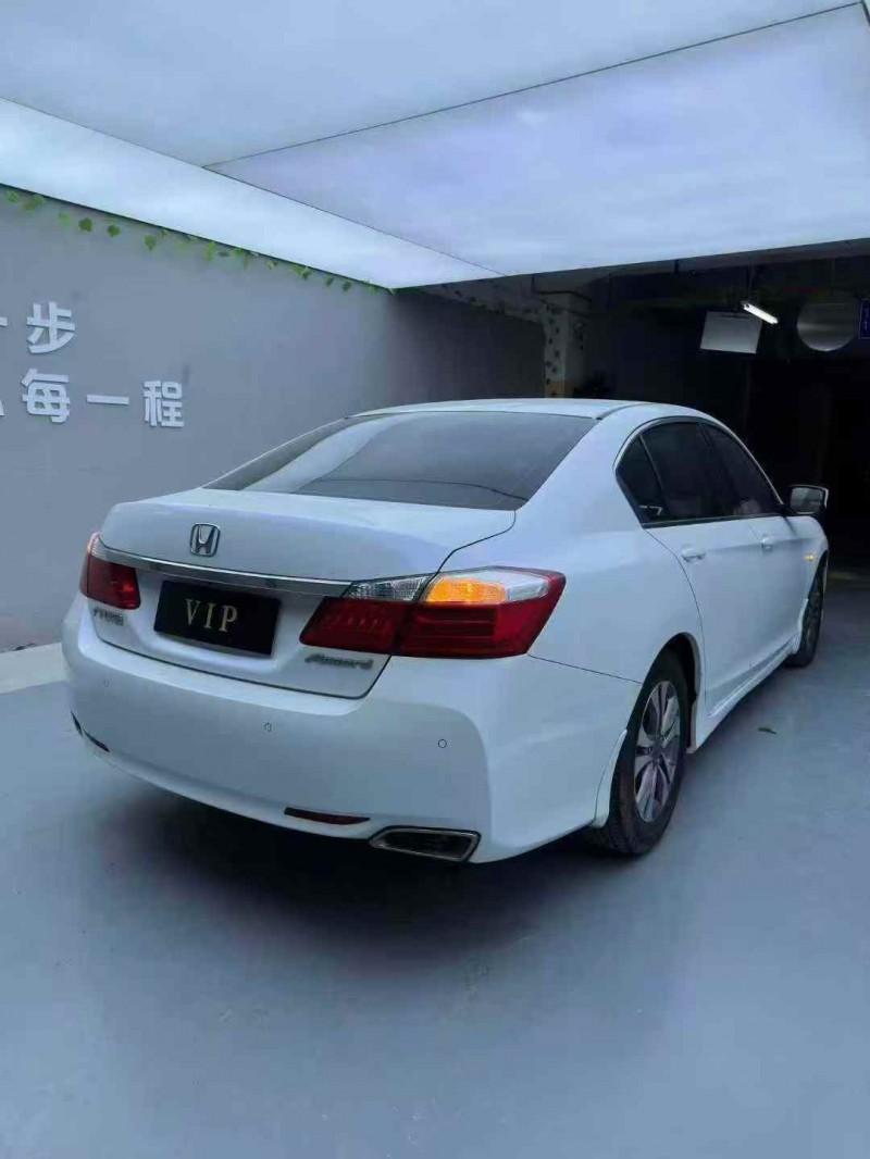 广州14年本田雅阁7