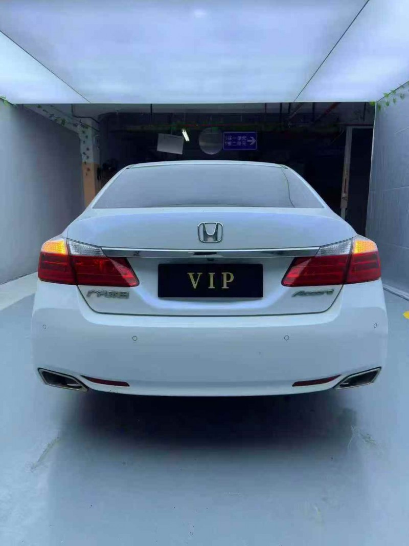 广州14年本田雅阁9