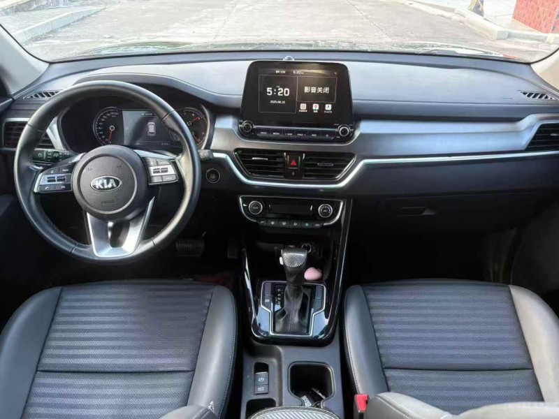 揭阳18年起亚智跑8